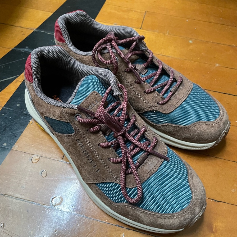 MERRELL SNEAKERS HIKING SHOES WOMENS SIZE 8